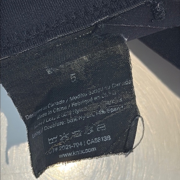 Knix Black Seamless Supportive Bra Size 5 - Picture 5 of 6